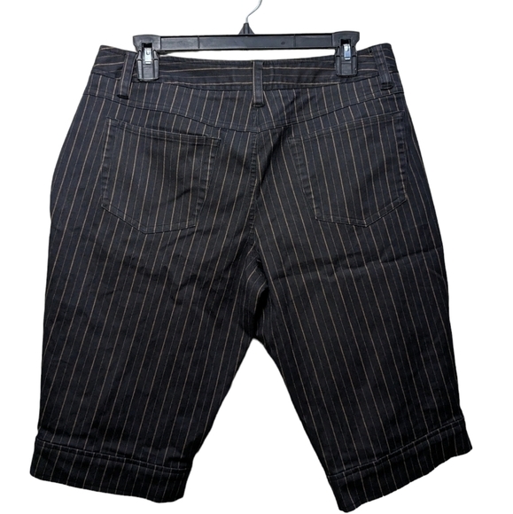 Baby Phat Women's Juniors 13 Capri Dark Grey w Gold Stripes & Embellishments - Picture 3 of 9